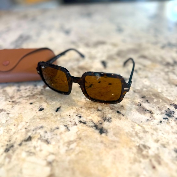 RayBan 2188 Square Sunglasses - Picture 4 of 5